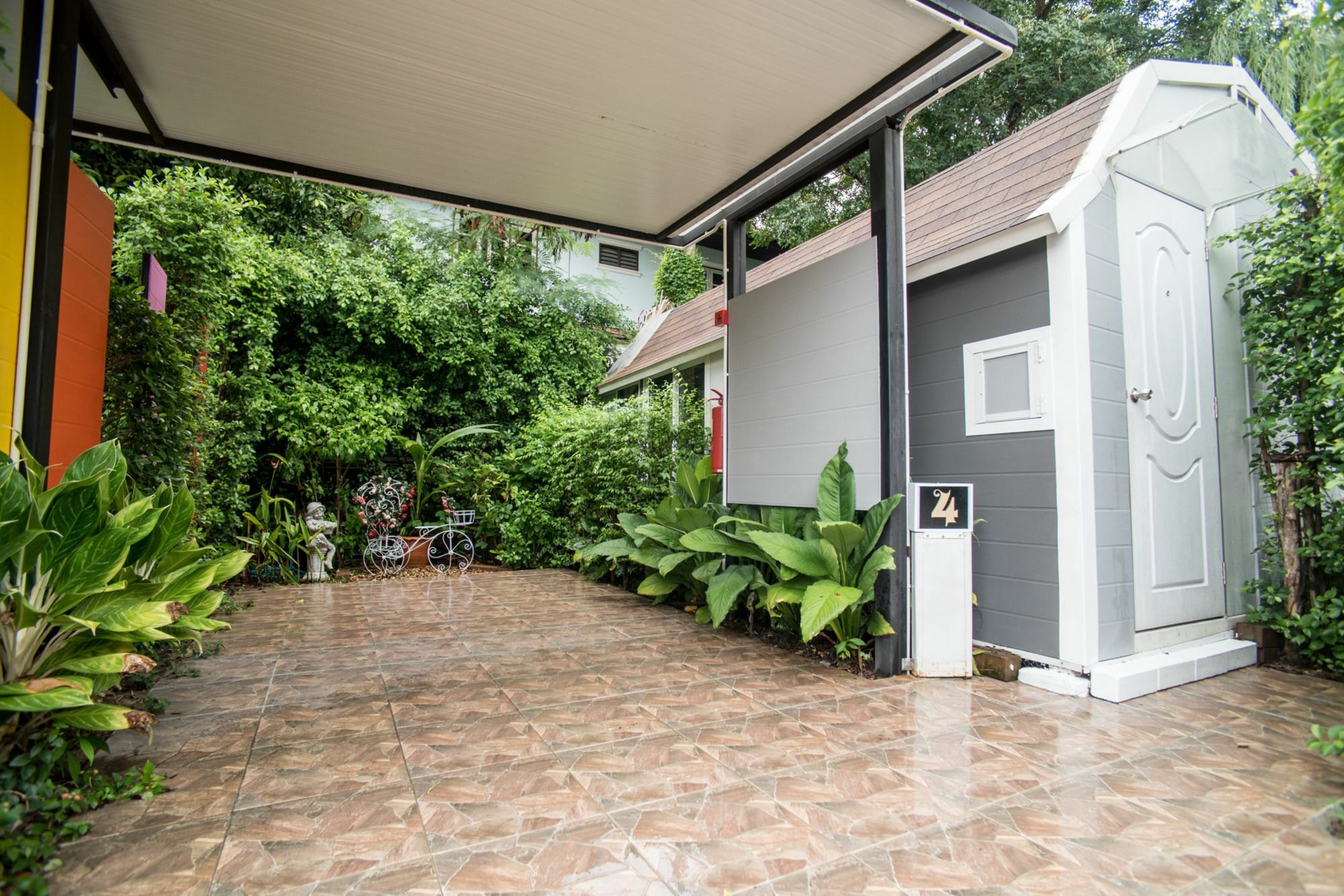 Kurina Hotel (Adults Only) Bangkok Exterior foto